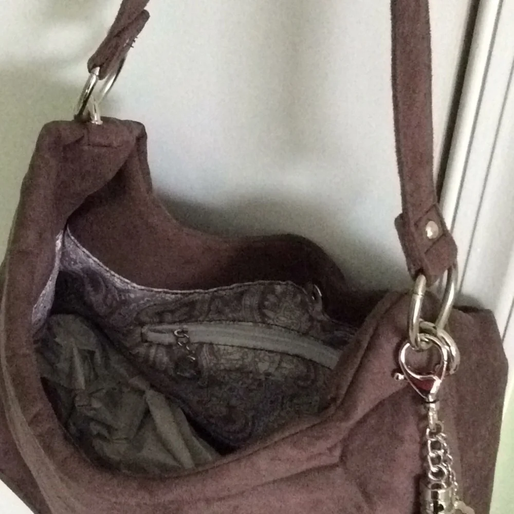 Bella Russo suede slouch handbag - Picture 2 of 8